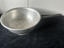 Vintage Swan Brand Aluminium Sieb / Löcherbecken ca. 21cm
