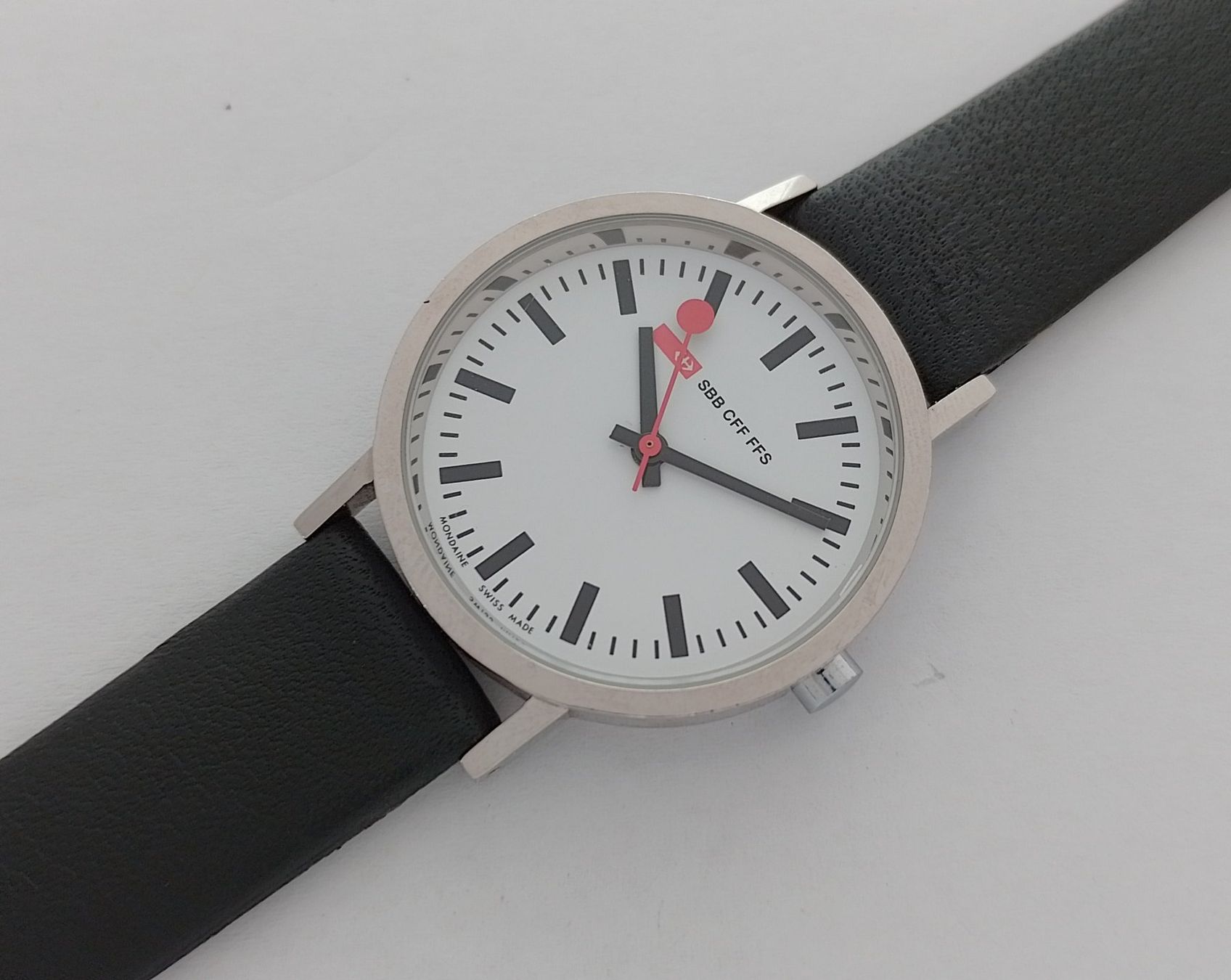 Mondaine Uhren: Mondaine SBB Schweizer Bahnhofsuhr – Gebraucht aus Basel von Givens_Watches 1