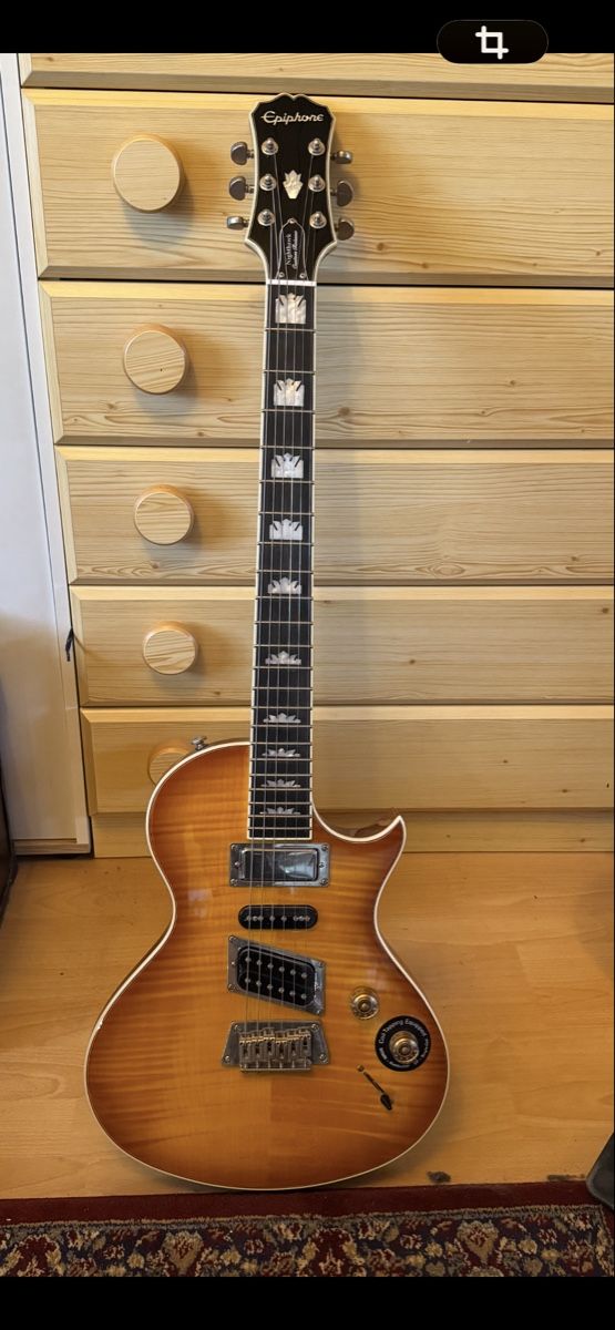Epiphone Musikinstrumente: Epiphone Night Hawk – Neu (gemäss Beschreibung) aus Huttwil von Nedja0