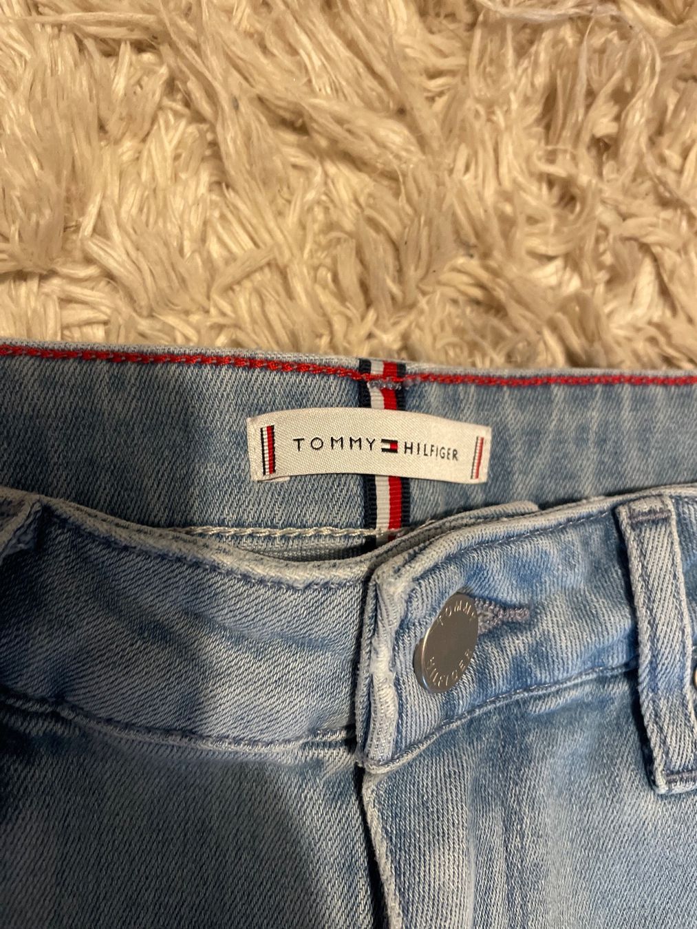 Tommy Hilfiger Jeans: Tommy Hilfiger Jeansshorts – Gebraucht aus Zürich von LaiSe 4