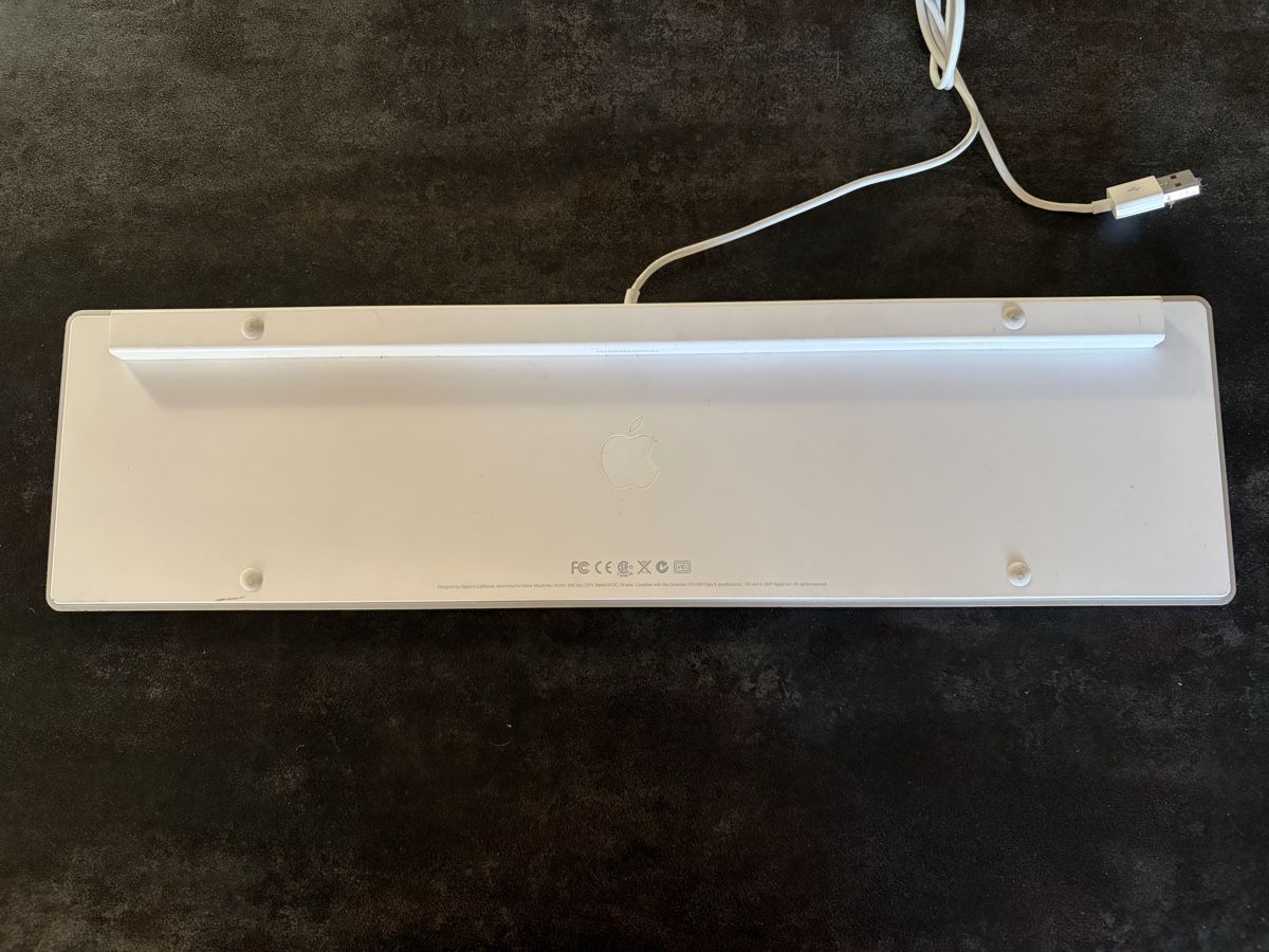 Apple Tastiere: Clavier Apple A1243 – Usato da Vallamand venduto da Bricbracbroc82 1