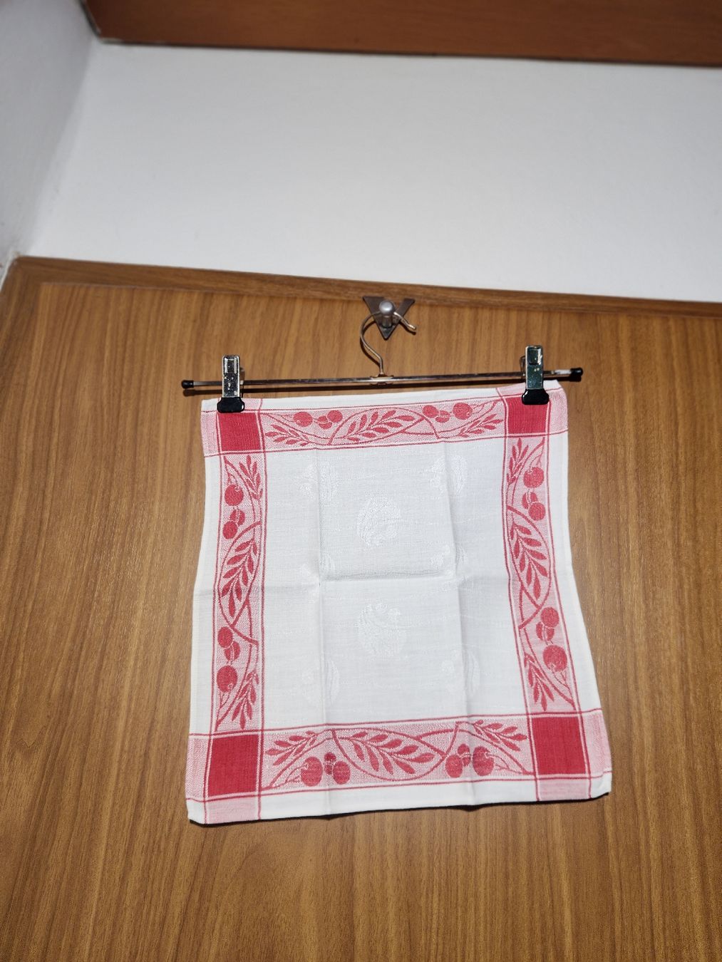 Tovaglioli: Lot  de  18 serviettes de table vintage – Usato da Niedergösgen venduto da Eva2410 2