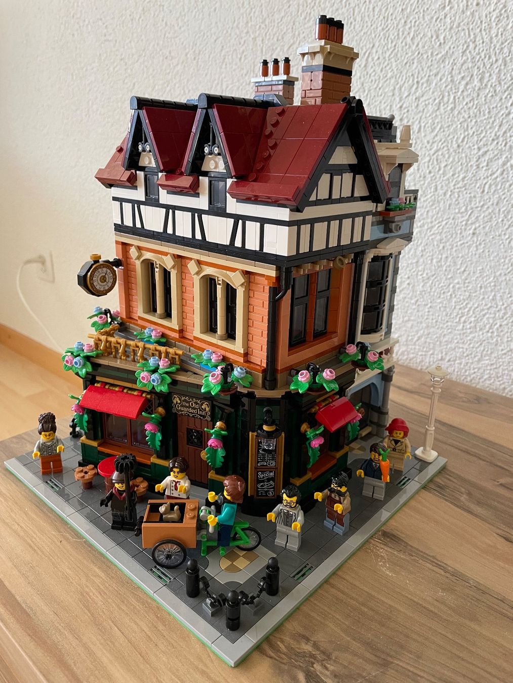 Lego Baukästen: Lego 10350 Tudor Eckhaus – Gebraucht aus Gasel von Federscharnier