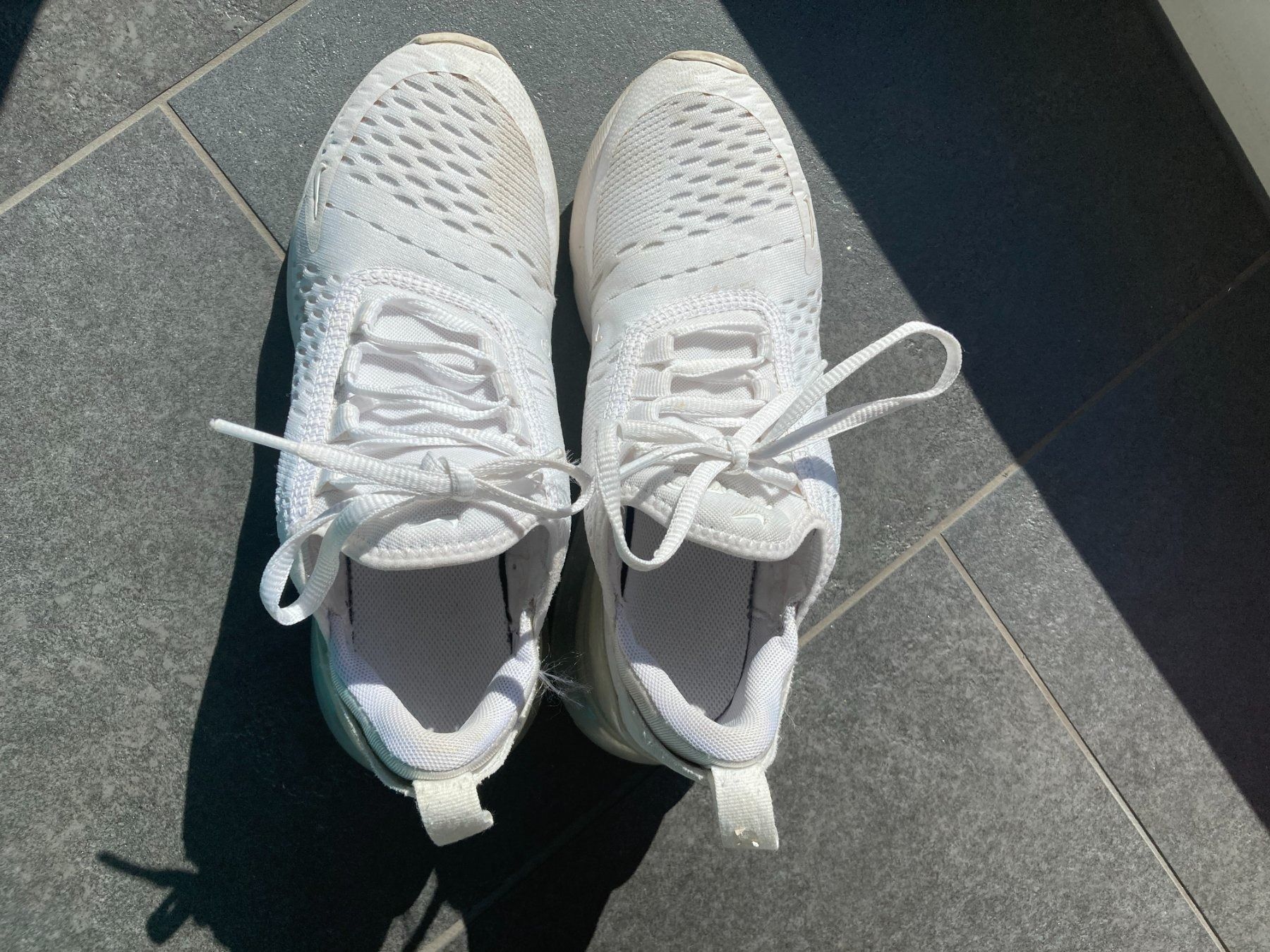 Nike Scarpe da uomo: Nike AIR MAX 270 weiss – Usato da Pratteln venduto da Miki_