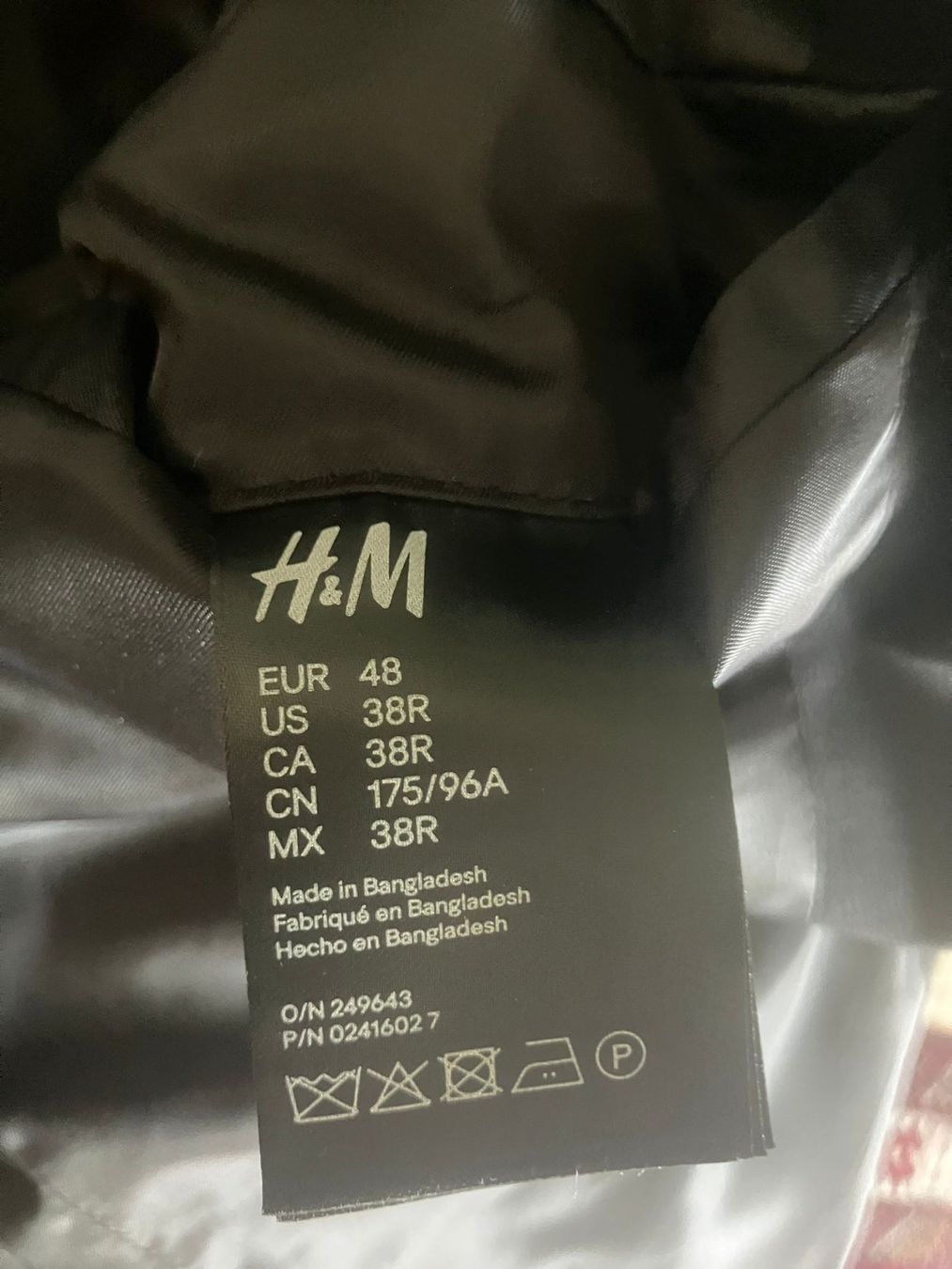 H&M Jacken: Blazer nero uomo H&M slim fit tg.48 – Gebraucht aus Melano von H-Sara 2
