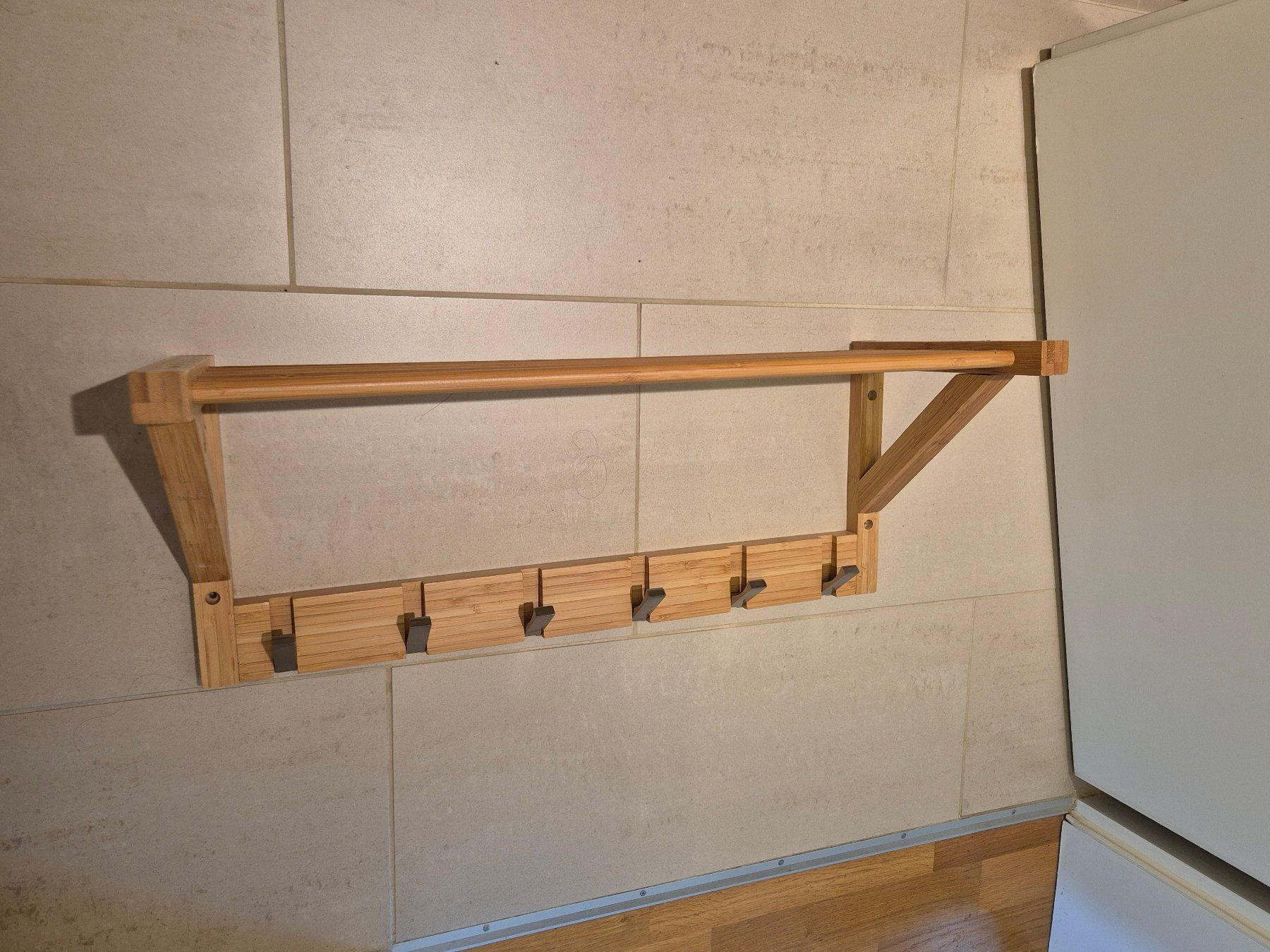 Guardaroba: Garderobe Wand hängen holz – Usato da Zürich venduto da fha_5wts