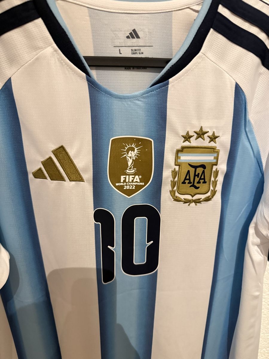 Adidas Canottiere & Pantaloni: Argentinien Trikot 2026 – Nuovo (secondo la descrizione) da Däniken SO venduto da jschenker27 1