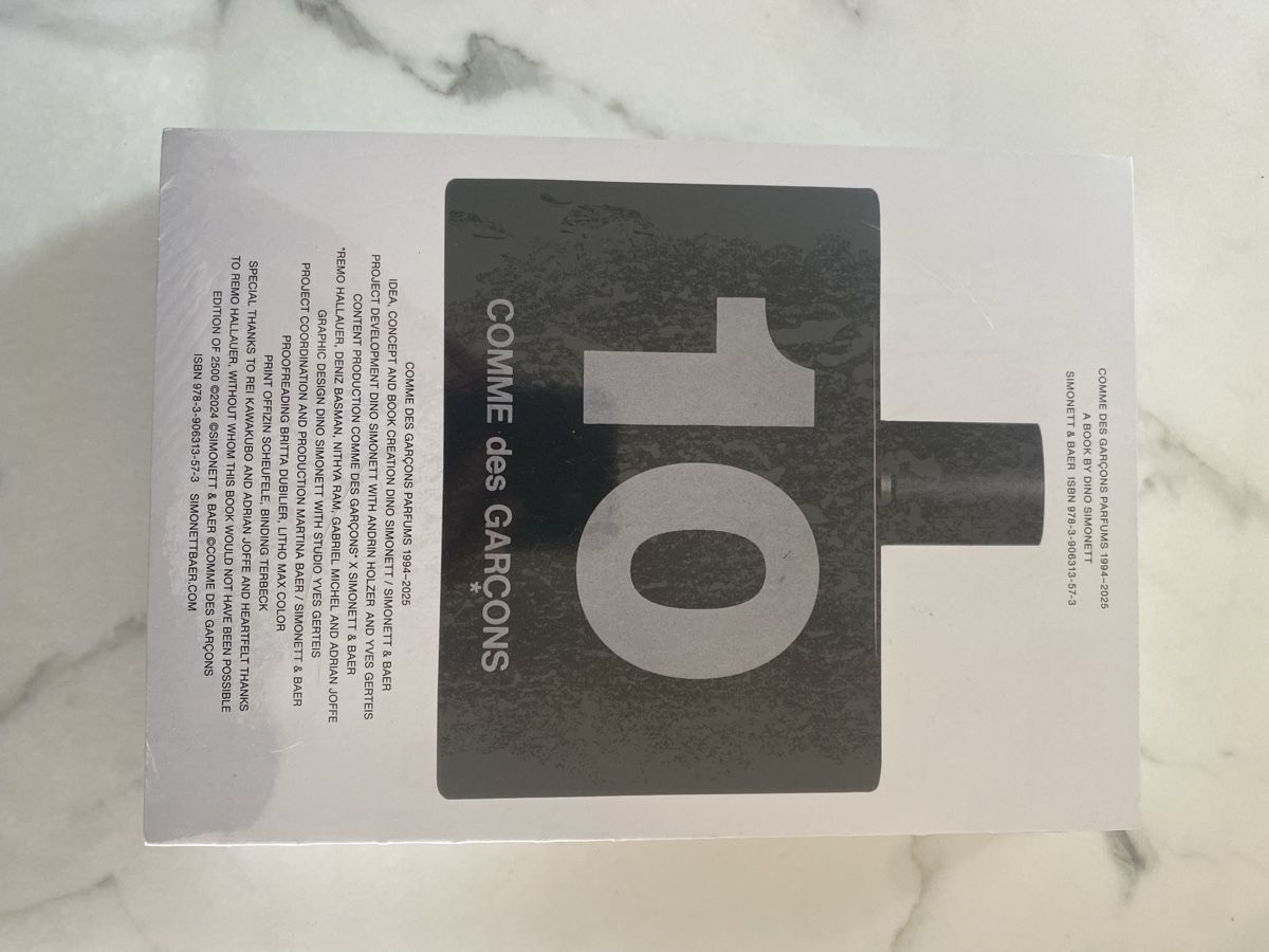 Libri: Buch comme des garçon simonett – Nuovo e nell'imballaggio originale da burgdorf venduto da kaethiduebi 1