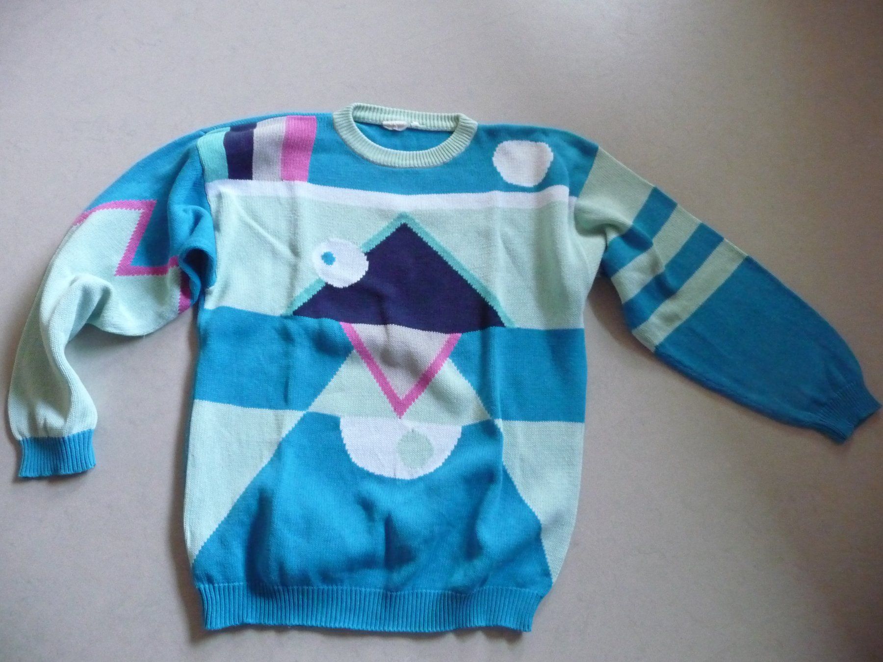 Pullover & Sweatshirts: Pullover bunt gemustert blau Grösse XL – Gebraucht aus Kirchberg BE von lavendel02