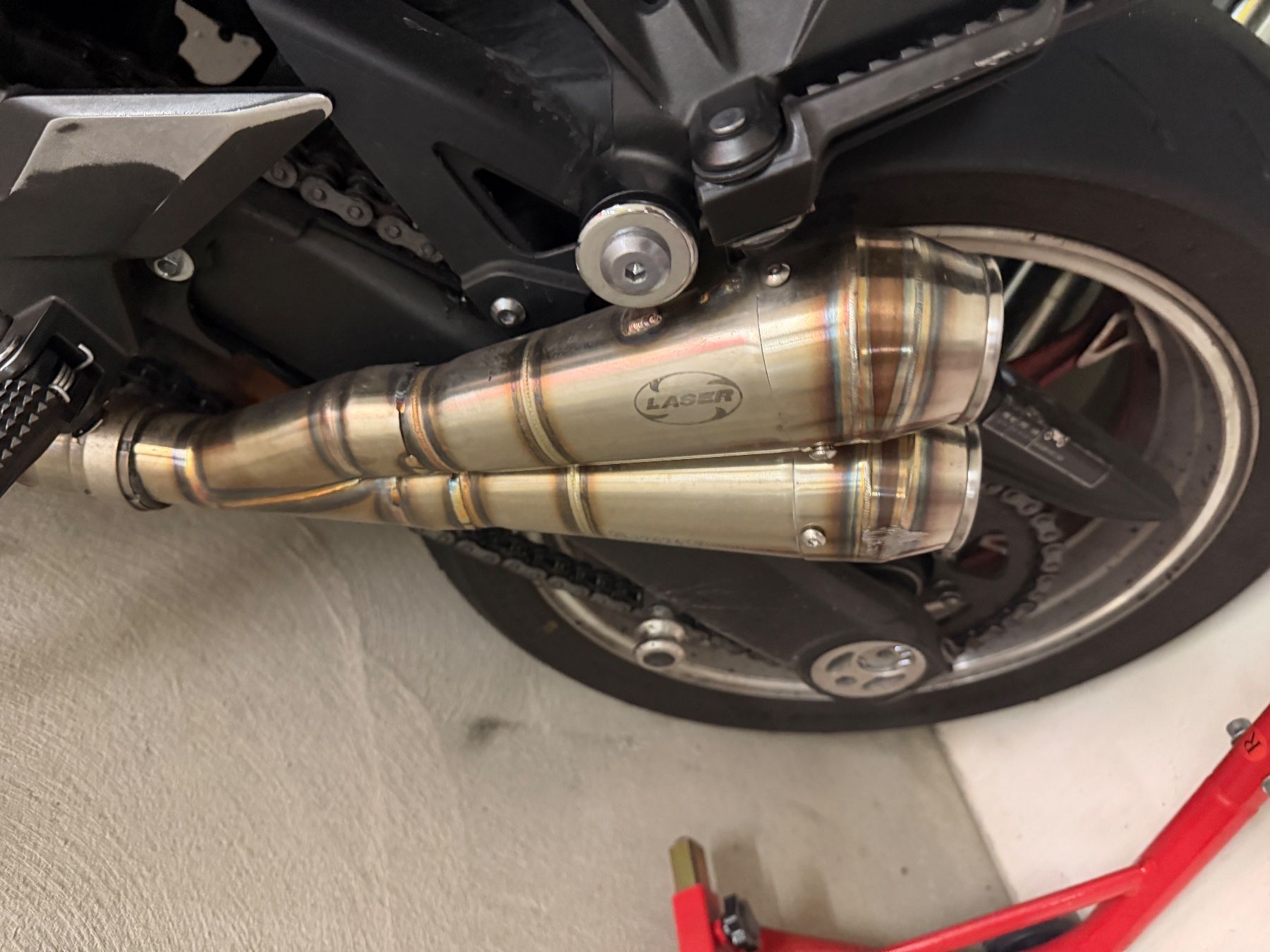 Kawasaki Strada: Kawasaki Z1000 SE – Usato da Inwil venduto da sandro_baer 2
