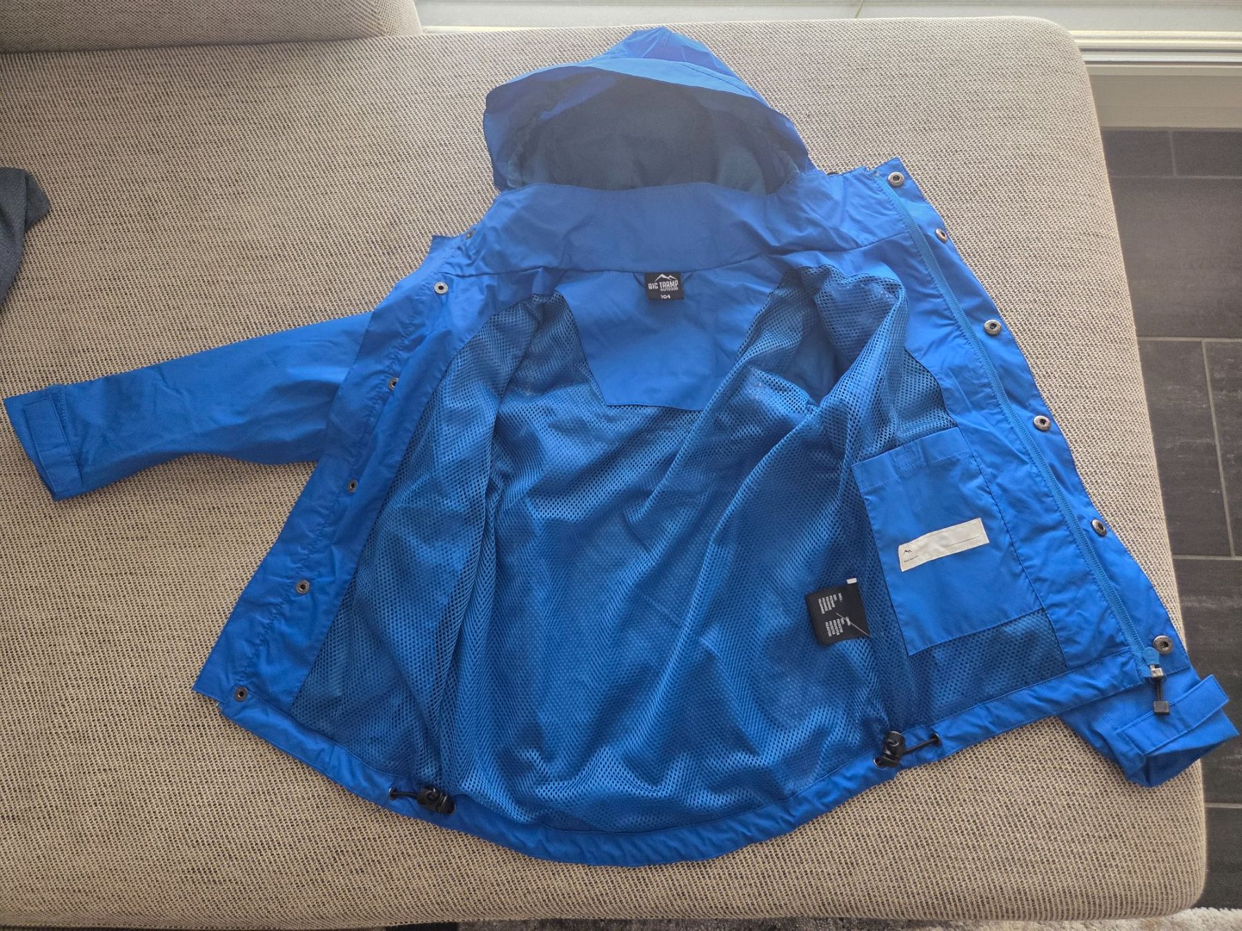 Big Tramp Giacche & Cappotti: Big Trump Regenjacke – Usato da Subingen venduto da Diana2016 2