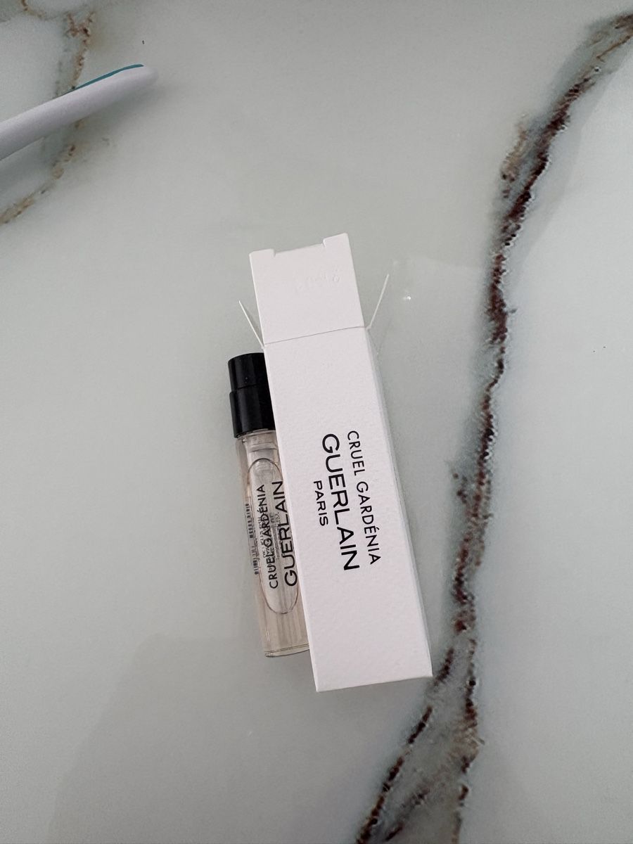 Guerlain Profumi & Eau de Toilette: Guerlain - Cruel Gardenia 2ml NEU – Nuovo e nell'imballaggio originale da Uhwiesen venduto da Giu.13