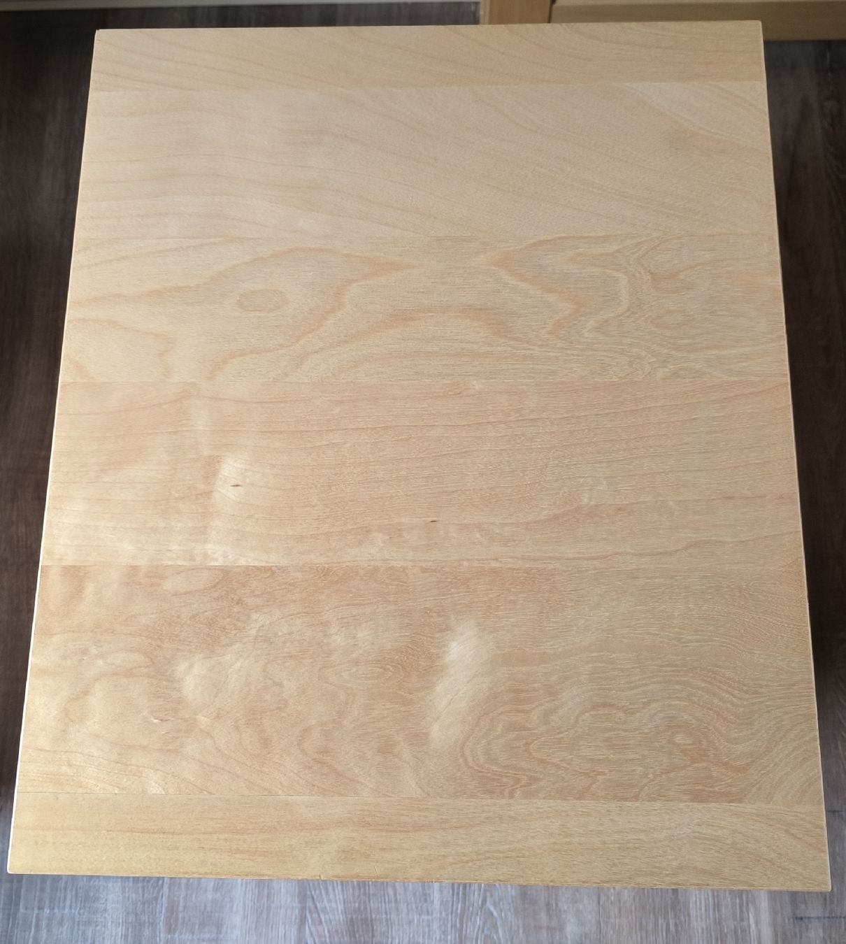 Ikea Tables de nuit: 2 Nachttischen von IKEA  MALM mit Gebrauchspuren – D'occasion à Oberwil-Lieli par Atom17 4