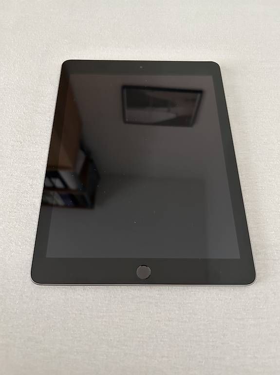 Tablet PC: Pad 6 gen. 32GB WiFi grigio siderale – Gebraucht aus Lugaggia von eri_bf2l 1