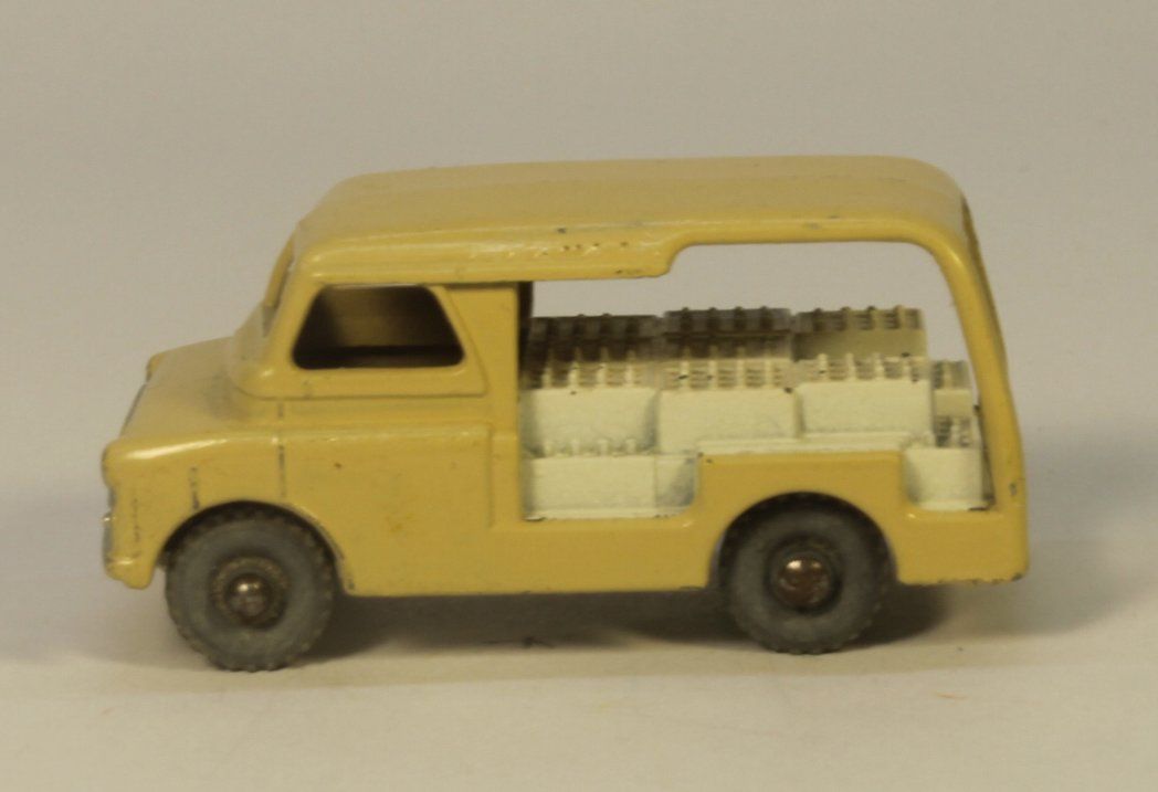 Matchbox Voitures modèles: Matchbox Lesney 29A Bedford Milk Float – D'occasion à Zofingen par Trukli58