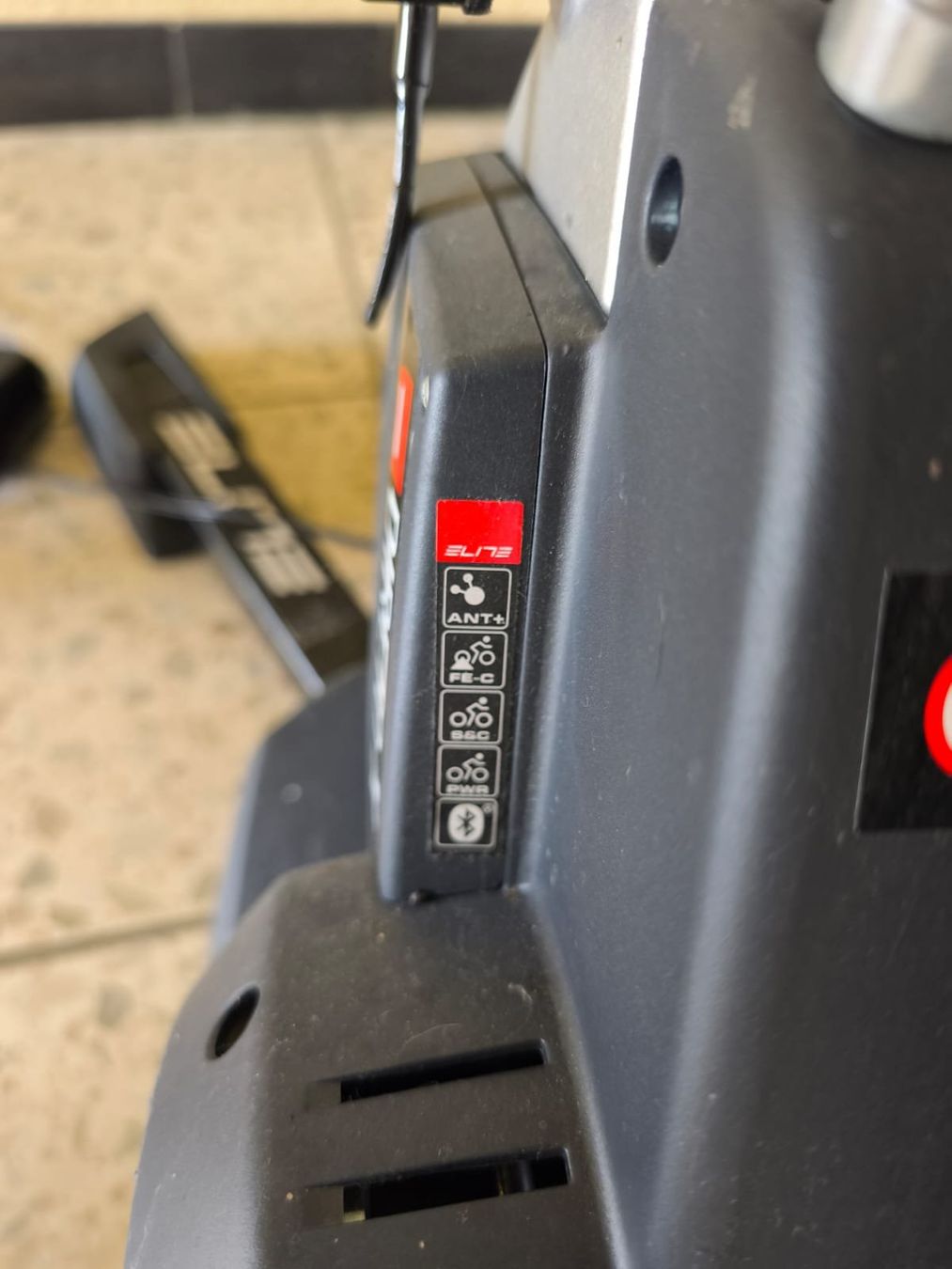 Hometrainer: Smarttrainer Elite Direto X – Gebraucht aus Gansingen von Sennoli 4