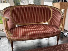 Essstühle und Zweiersofa  Louis XVI zu verkaufen