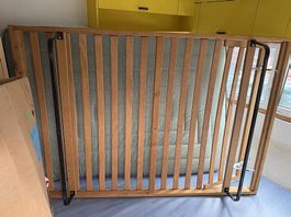 Bettgestell mit Lattenrost 140x200