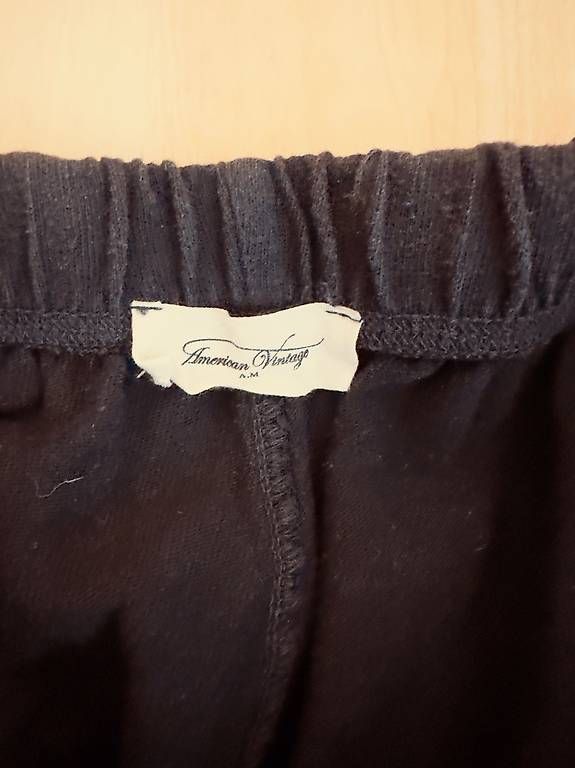 Pantaloni: American Vintage – Nuovo (secondo la descrizione) da Riedikon venduto da Surfgirl0 1