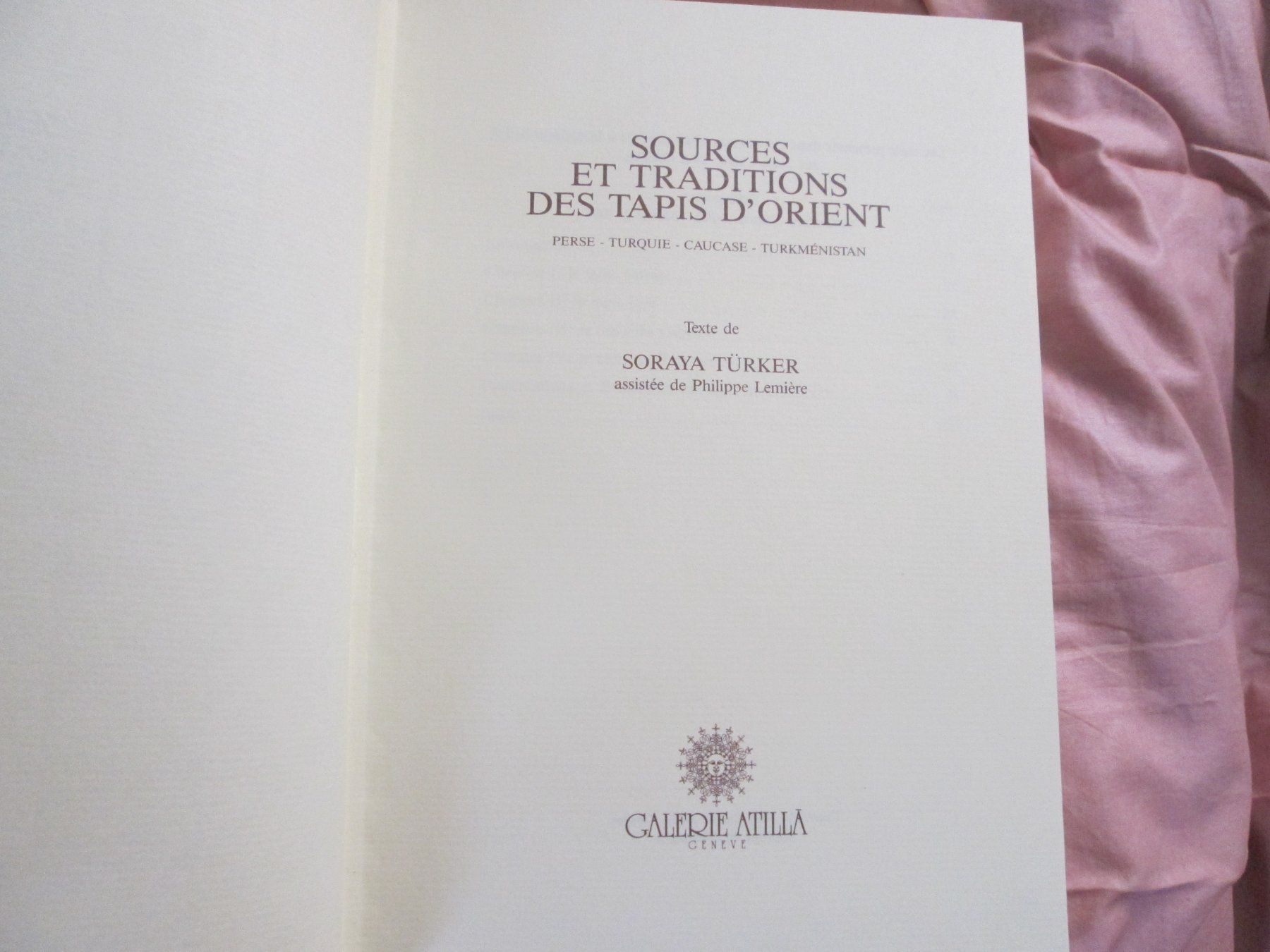 Libri: Sources et traditions des tapis d'Orient – Usato da Neuchâtel venduto da Dualseele 1