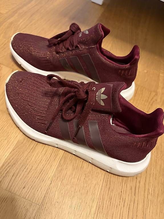 Damenschuhe: Adidas sneaker Gr.37.5 – Gebraucht aus Zürich von beg_nlp8 2