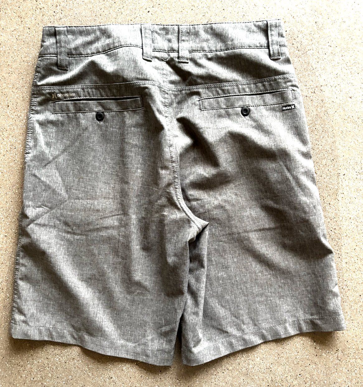 Pantalons: Short de Hurley 8 ans – D'occasion à Ecublens VD par eraude01 1