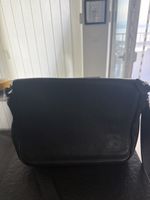 Sac bandoulière en cuir noir