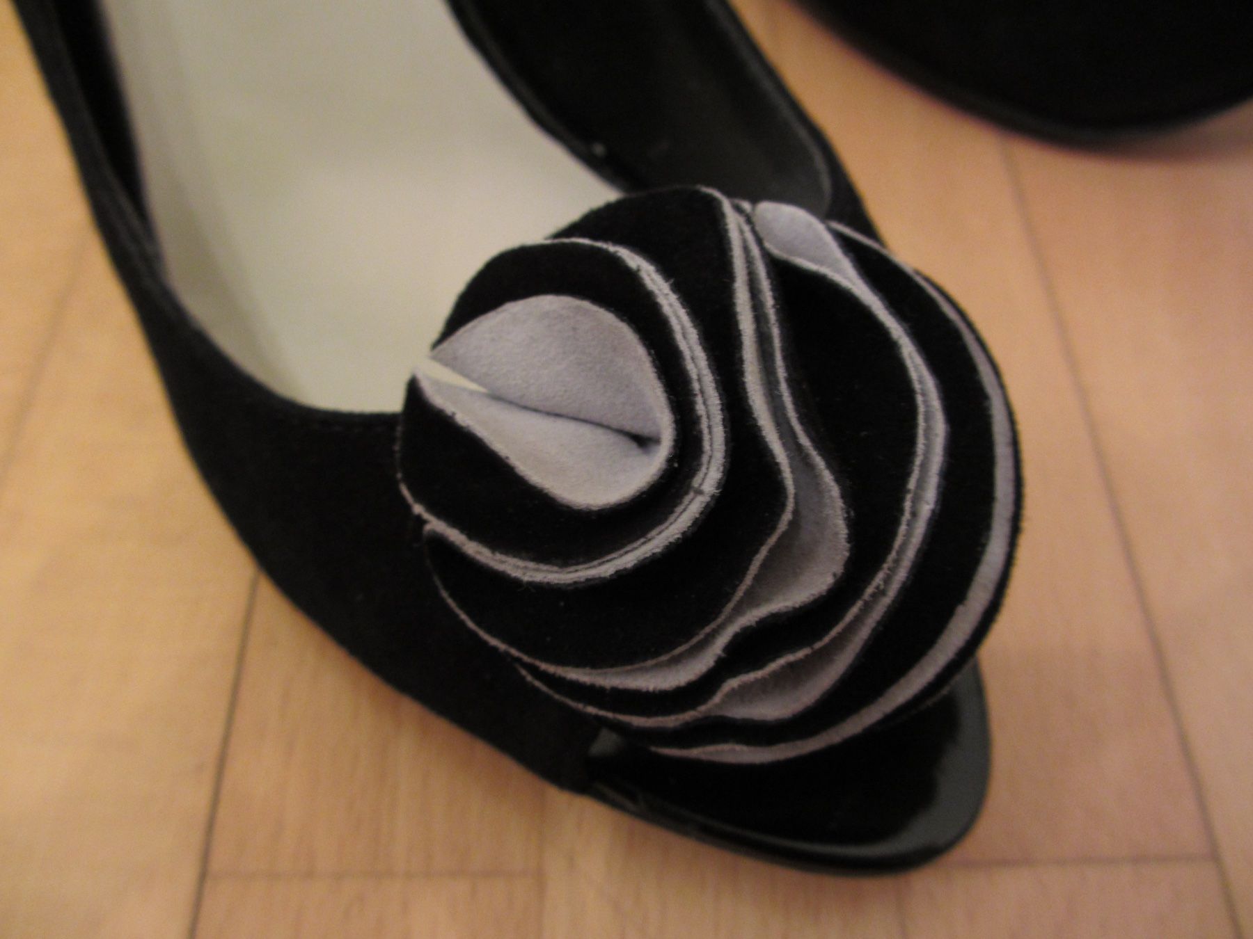 Damenschuhe: Peeptoes, Pumps, Grösse 39 – Neu und originalverpackt aus Winterthur von butterfly210 2