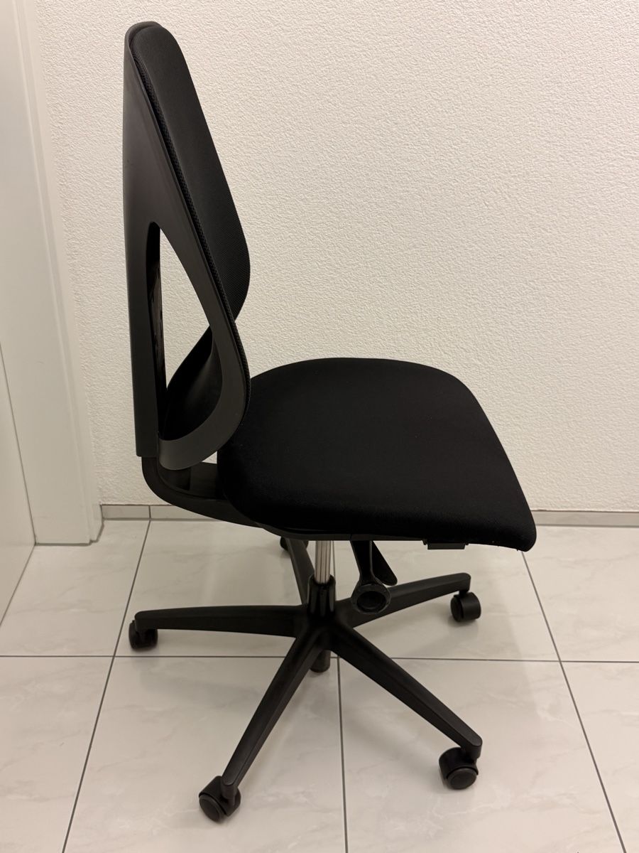 Giroflex Stühle: Bürostuhl Giroflex 353 – Gebraucht aus Felben-Wellhausen von 9506