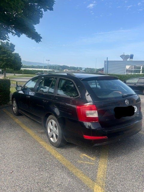 Skoda Automobili: Skoda Octavia C 1.6 D 4x4 – Usato da Gland venduto da NSP_Security_1 2