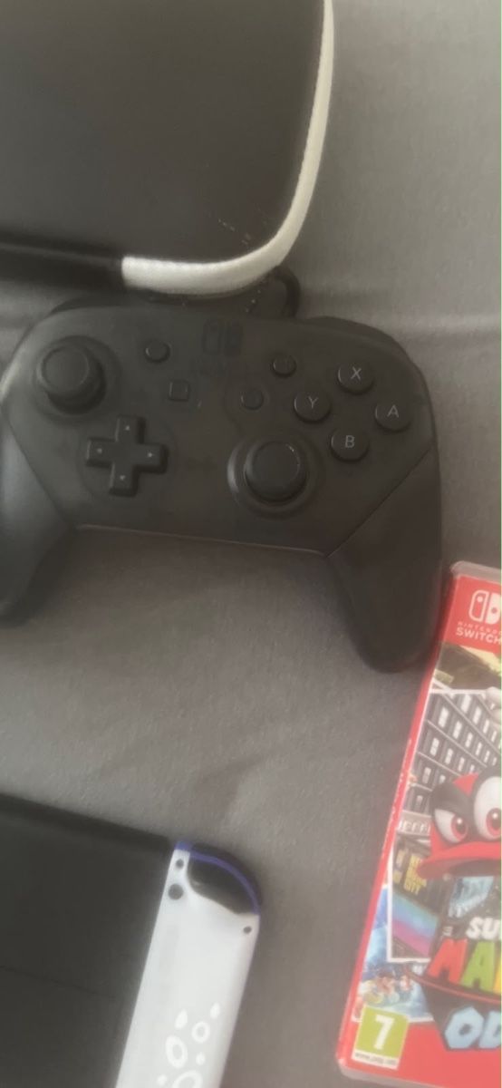 Nintendo Consoles: Nintendo Switch Oled Splatoon Edition inkl. Zuberhör – Neuf (Voir description) à Huttwil par mir_fwn9 4