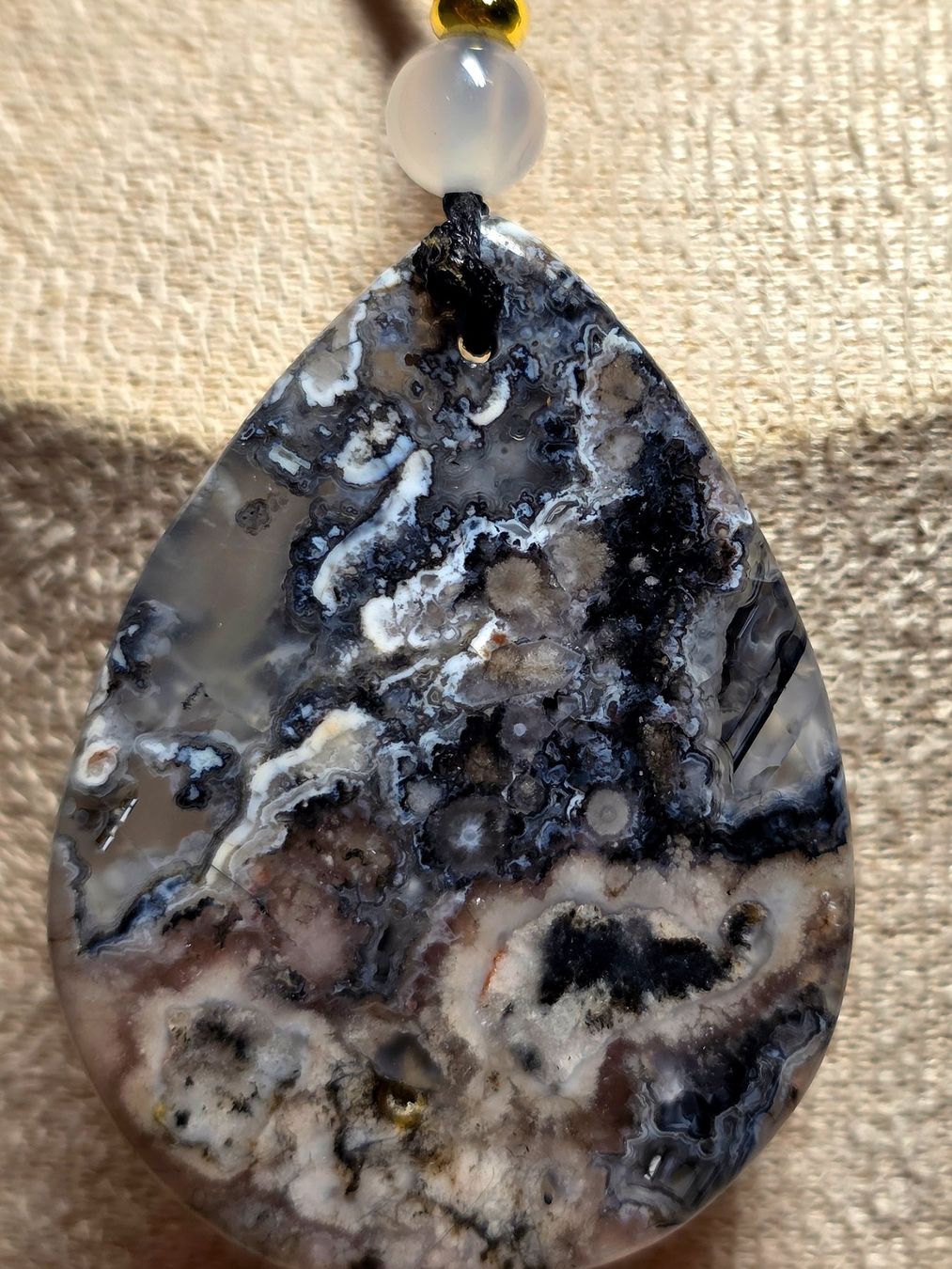 Minerali & Pietre curative: Top Achat Anhänger mit Kordelkette – Nuovo e nell'imballaggio originale da Matzingen venduto da Shay_Crystalz 2