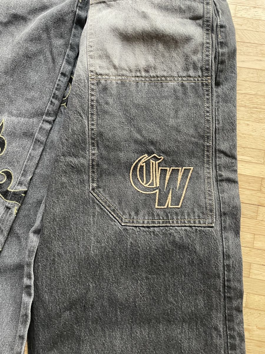 Pantaloni: 3 Jeans Bershka & Metro 168 – Usato da Biel-Benken BL venduto da nomse 1
