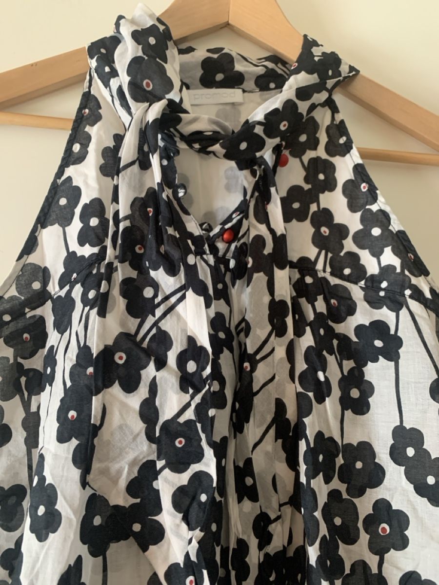Promod Chemisiers: Blouse Promod fleurs  – D'occasion à Prangins par val_2c72 1