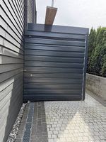 GARAGE VERY BIG !