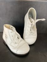 Chaussures blanches, taille 22