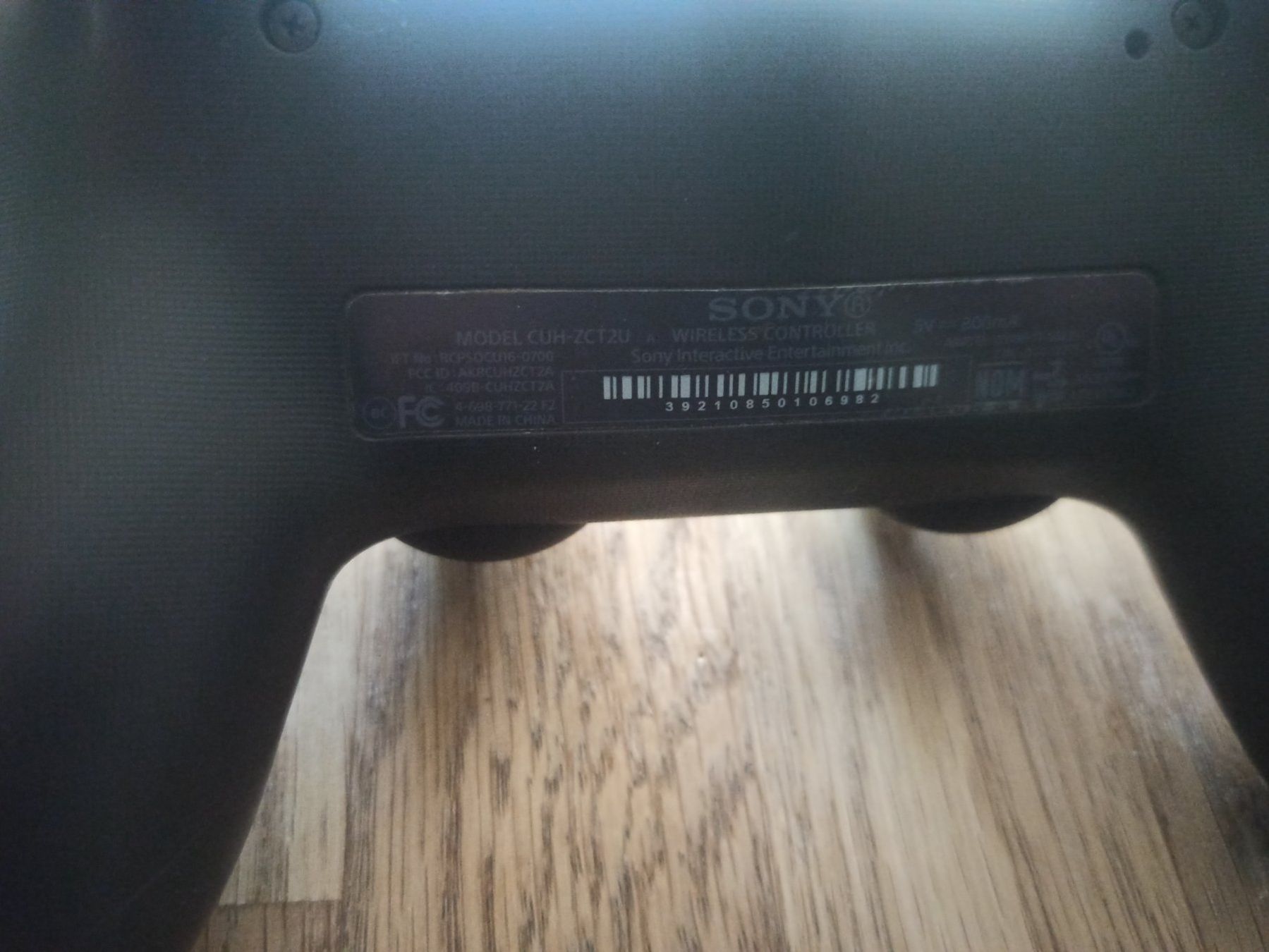 Controller: Original Controller Sony PS4 Wireless DualShock 4 V2 – Usato da Oberweningen venduto da mar_87mx 6