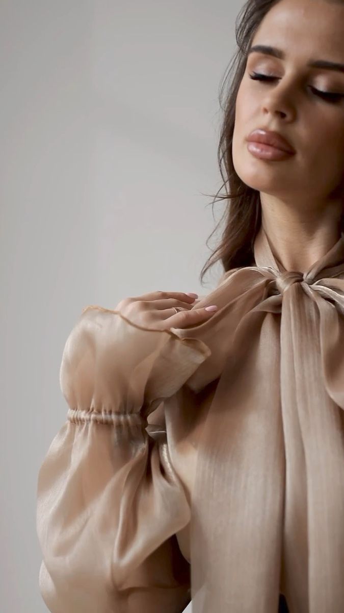 Camicette: Plisse Organza Blouse with Delicate Bow Size: S – Nuovo e nell'imballaggio originale da Zürich venduto da Ms.Me-Fashion 3