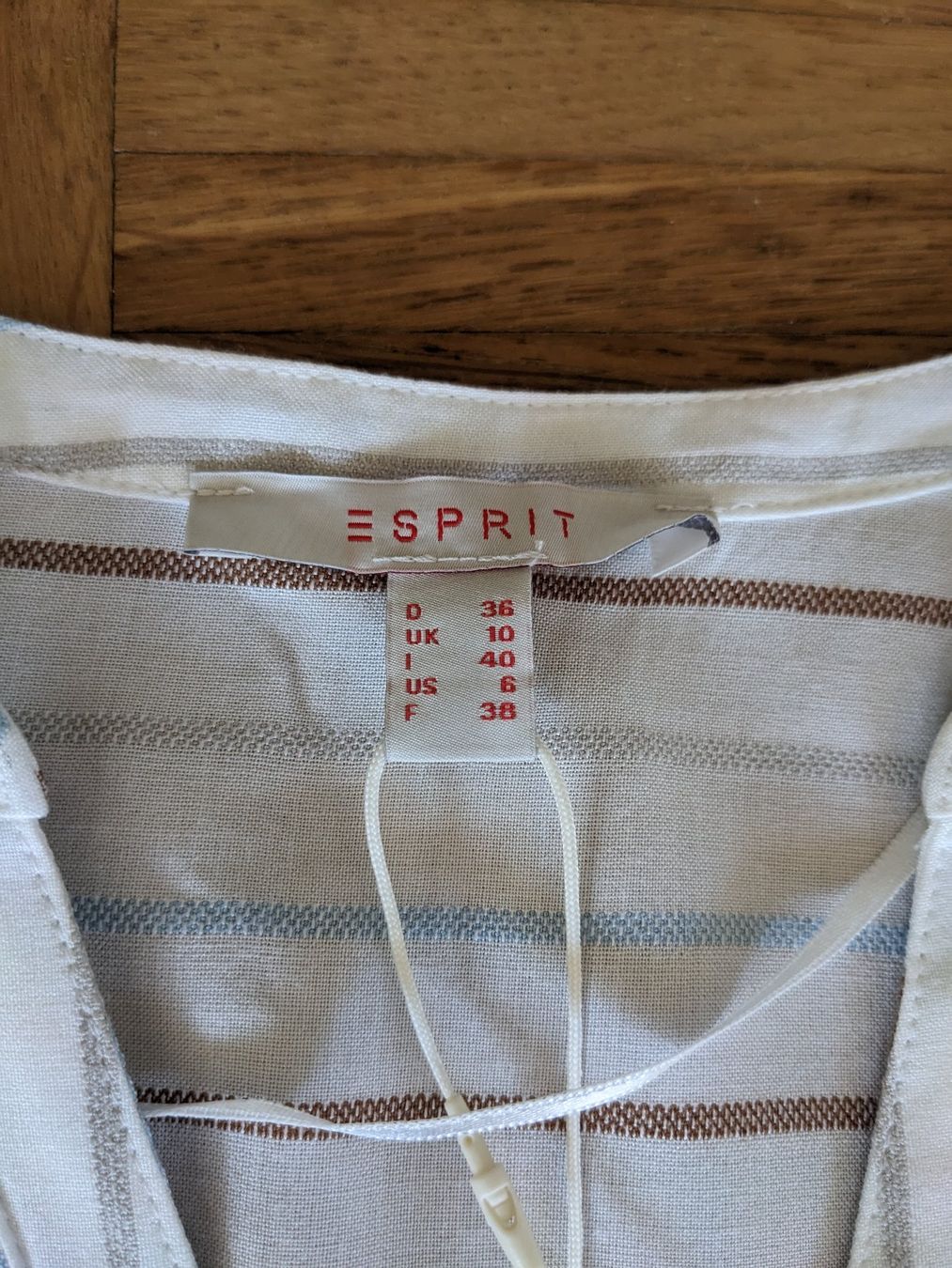 Esprit Blusen: Esprit Bluse Gr. 36 neu mit Etikett – Neu und originalverpackt aus Lengnau AG von Nathi88 2