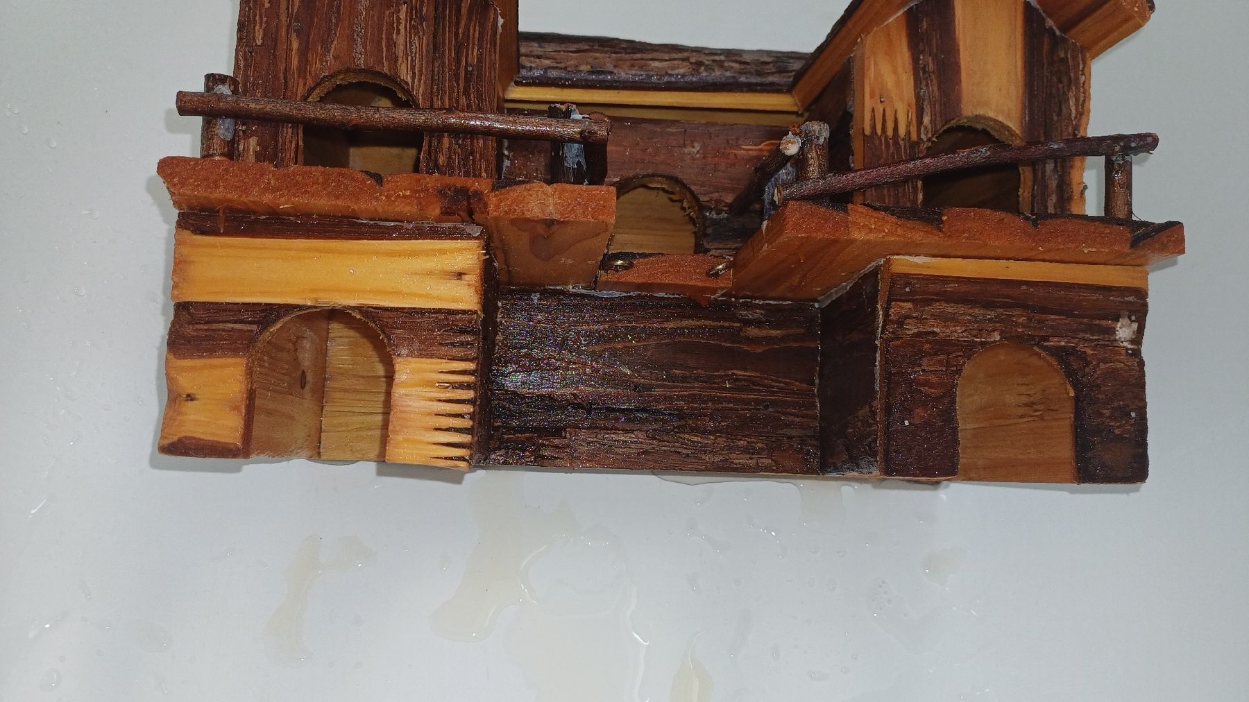Articoli in legno: Hübsches haus aus Holz, – Usato da St. Gallen venduto da gab_8nvv 2