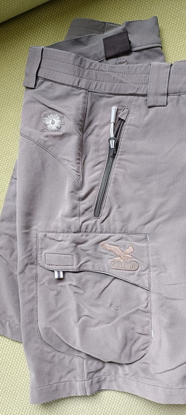 Pantaloni: SALEWA Bermuda Gr. 36 – Usato da Porza venduto da tbch 4
