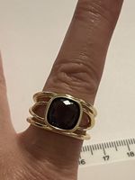 Très jolie bague 59 plaquée pierre violette remarquable