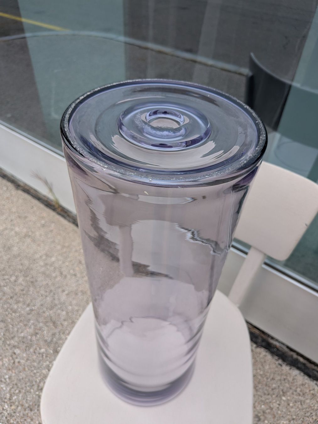 Sonstige Büroeinrichtungen: Grosse Vase oder Schirmständer lila Glas – Gebraucht aus Emmen von magelan 2
