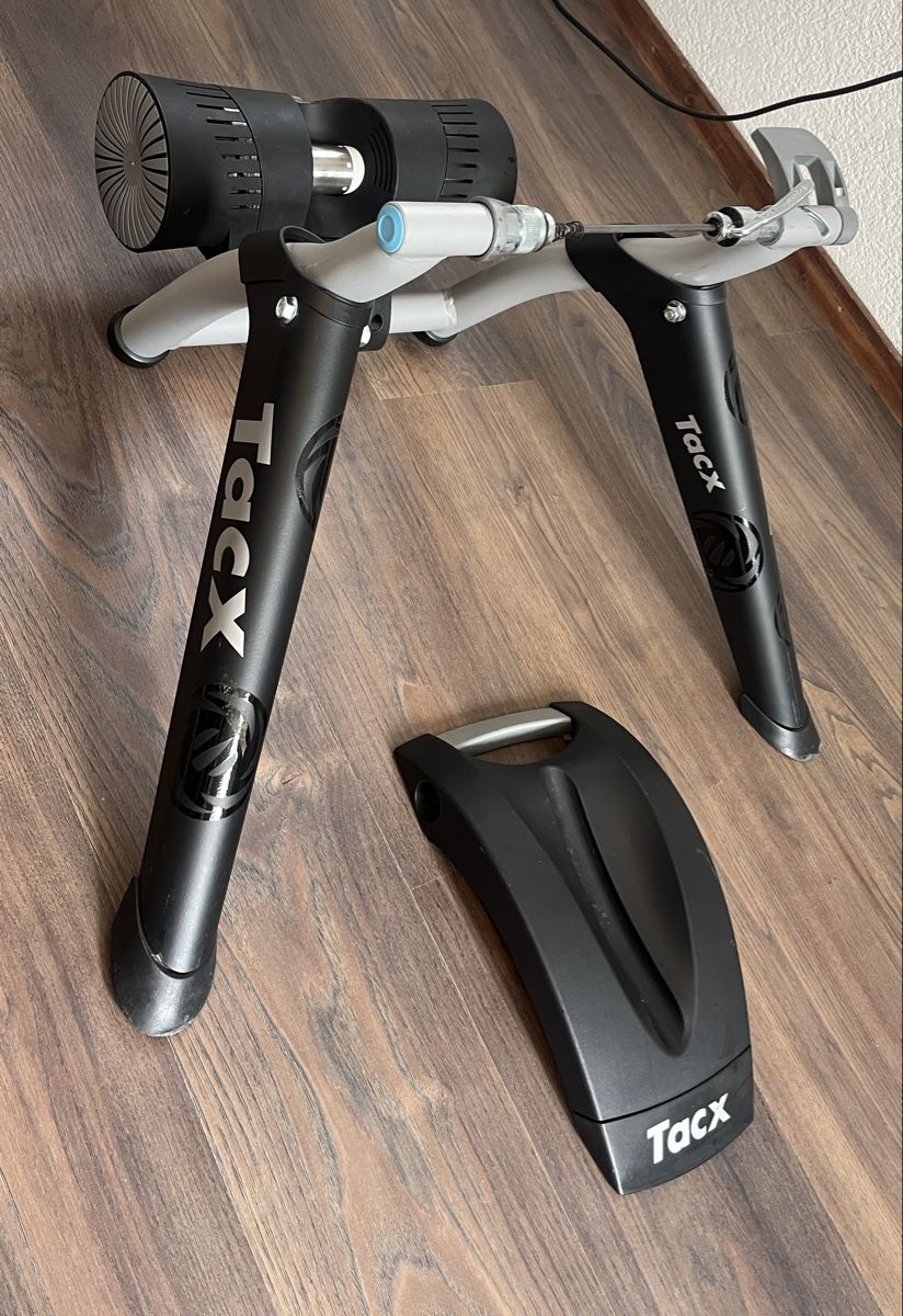 Tacx Hometrainer: Tacx Busido Smart T2780 – Gebraucht aus Hilfikon von Vouart