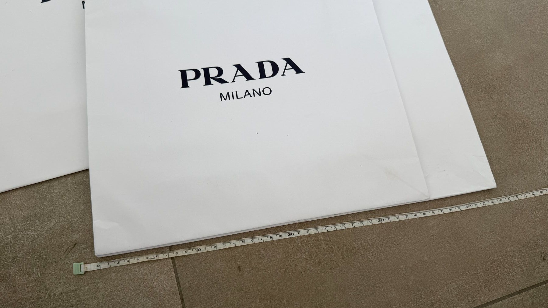 Prada Borse: Paper bag Prada – Usato da Lugano venduto da _tuttifrutti_ 1