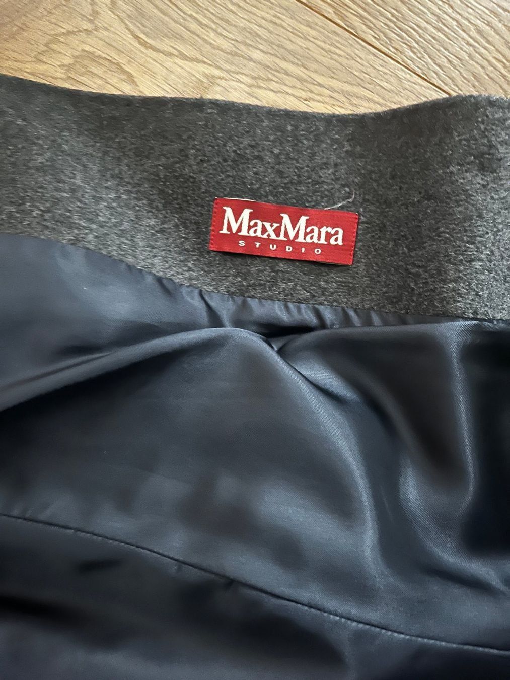 Max Mara Cappotti: Max Mara Damen Wollmantel Anthrazit – Usato da Winterthur venduto da Kikoroto 4