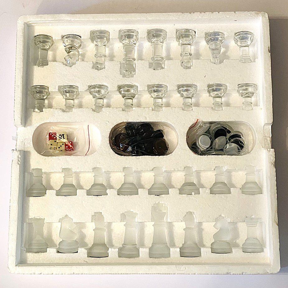 Jeux: Glas Kompendium Schach, Dame, Backgammon im Glasdesign – D'occasion à Duggingen par nad_6yzh 4