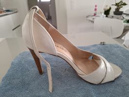 Scarpe col tacco bianche, pelle, n.35, tacco 9 cm