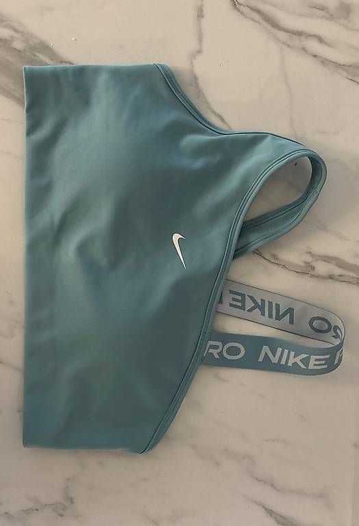 Tops: Top sportivo – Neu und originalverpackt aus Bellinzona von eli_lg7z