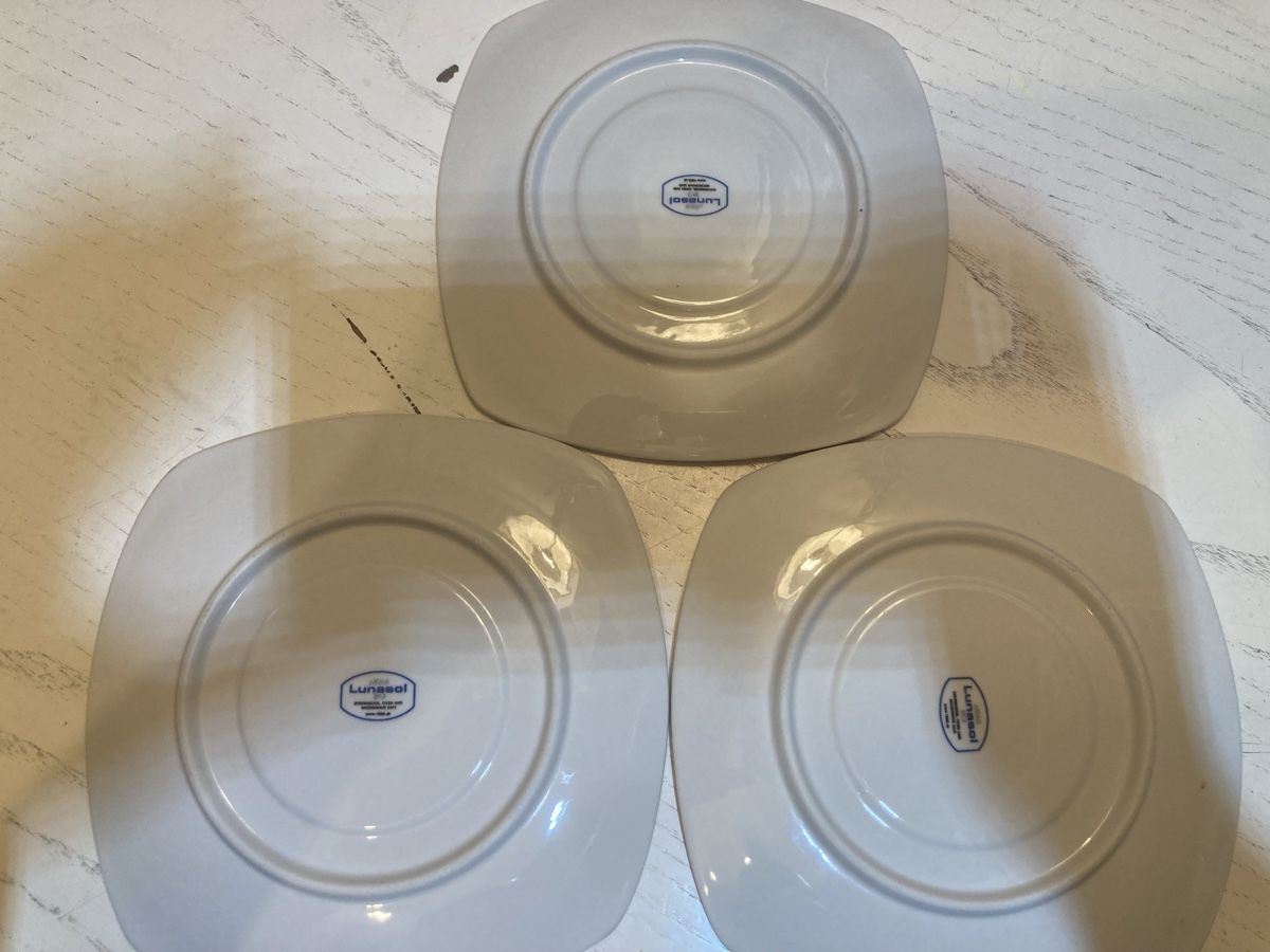 Set di piatti: 3 Lunaeol Square Saucers White Ceramic Tableware – Usato da Zürich venduto da sele_x 3